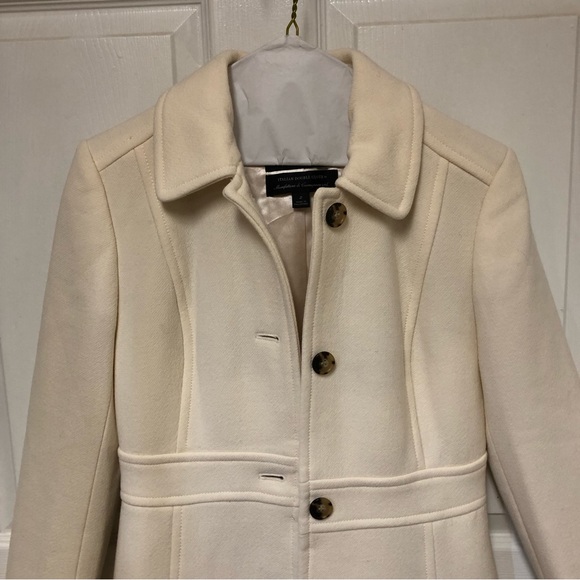 New Lady Day Topcoat in Italian Double Cloth Wool Blend - Picture 3 of 16